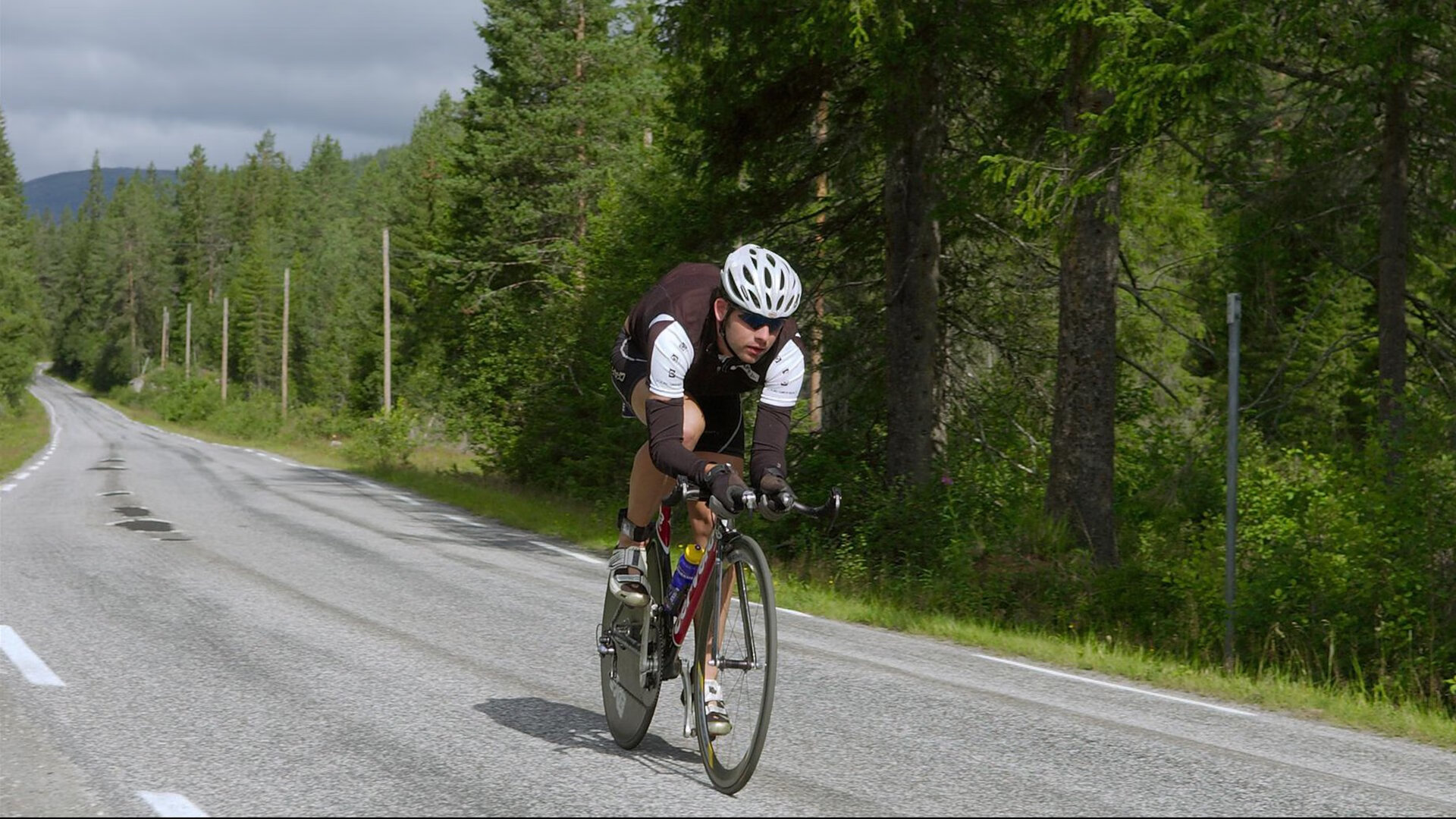 当欧冠高位压迫附体广东队，用足球哲学完成对76人的篮球智商碾压
