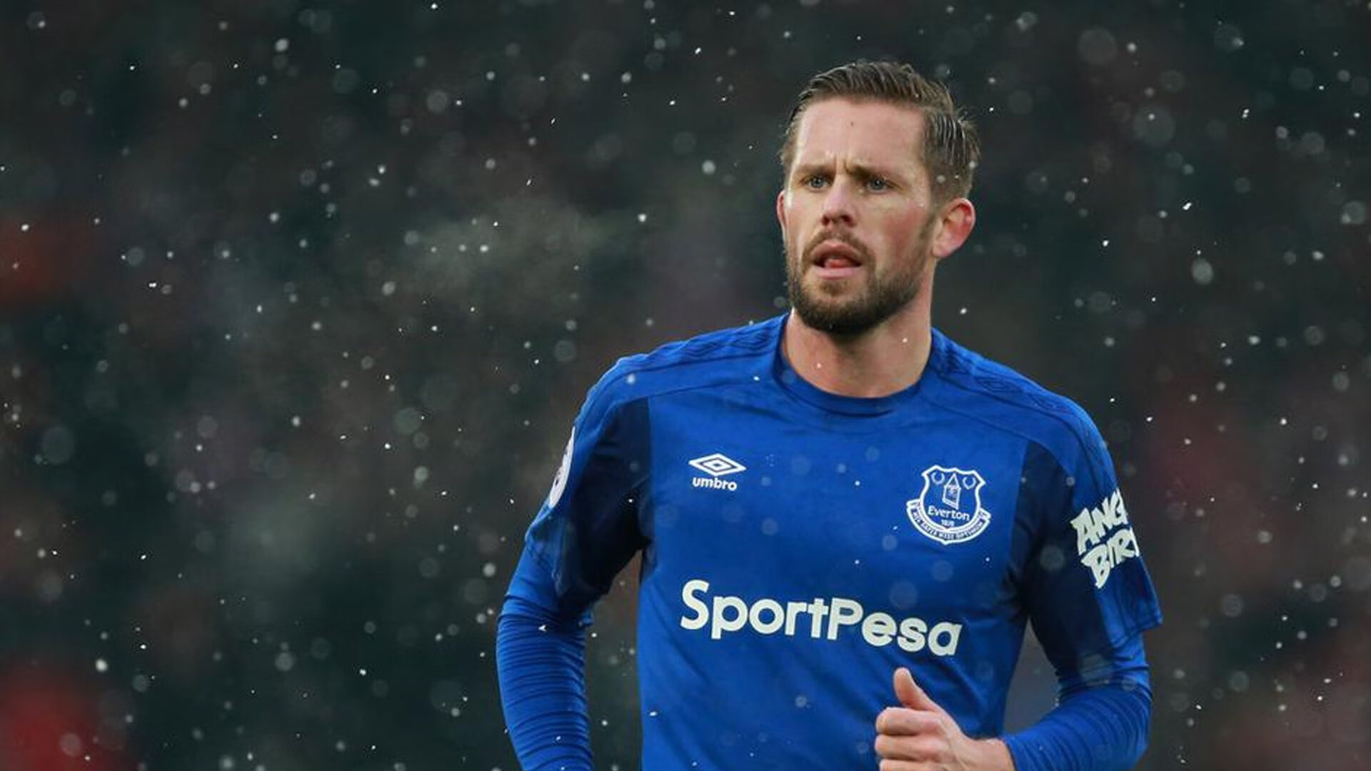 双线生死局，意甲王座前的窒息缠斗，独行侠悬崖边的血色逆转