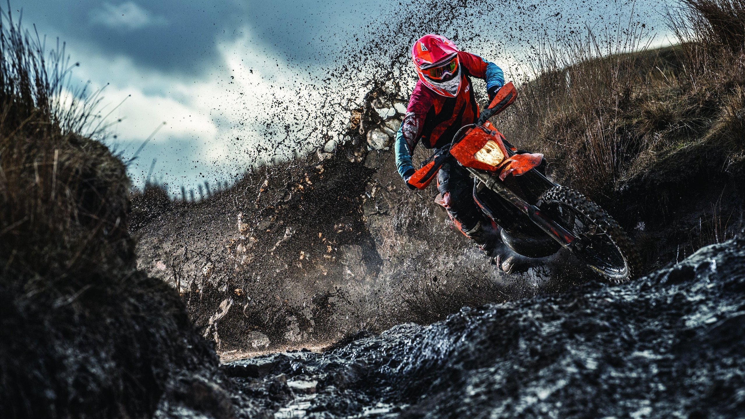 当神话照进现实，秘鲁小城与梅西的英超幻梦，一场足球平行宇宙的狂欢